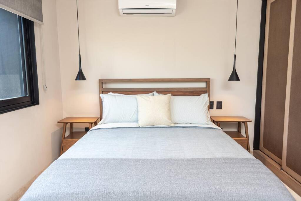*private Rooftop Pool* 5 Min Walk To Beach 5bdr * Cancun